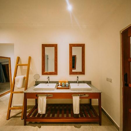 Kivuli Beach Resort 파제 외부 사진